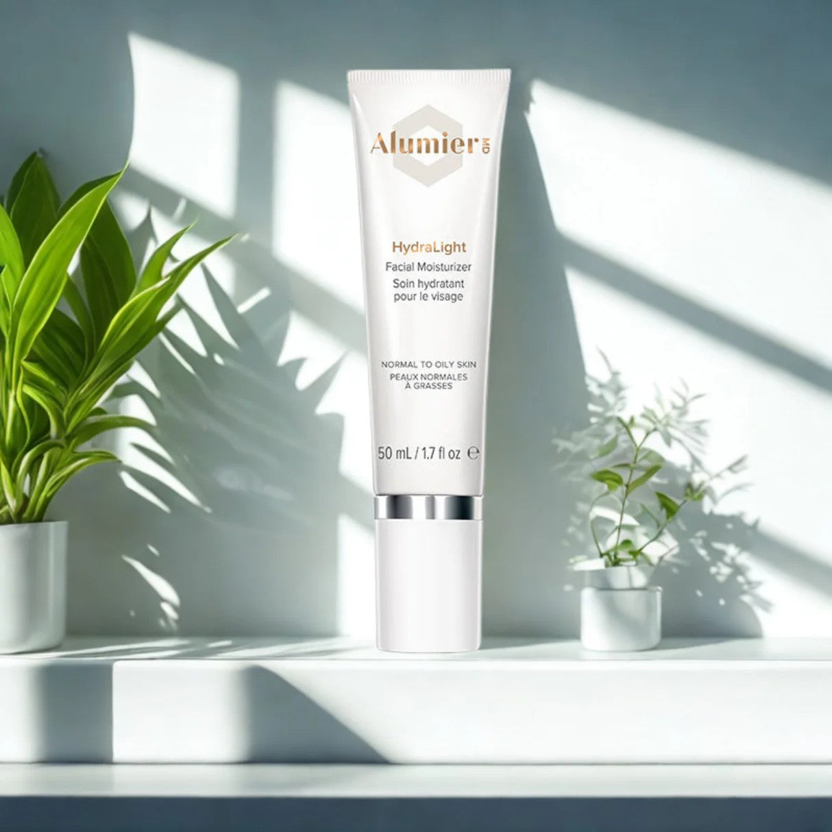 AlumierMD Hydralight